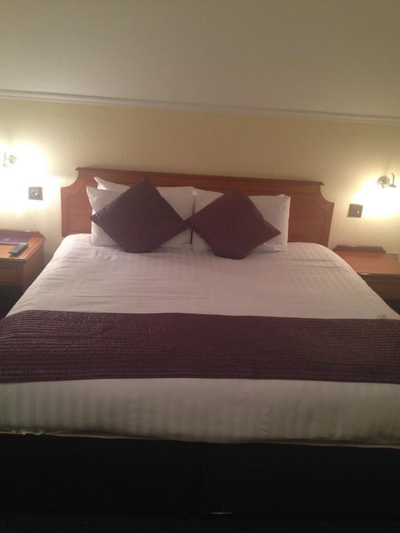 Harefield Manor Hotel Romford Ngoại thất bức ảnh