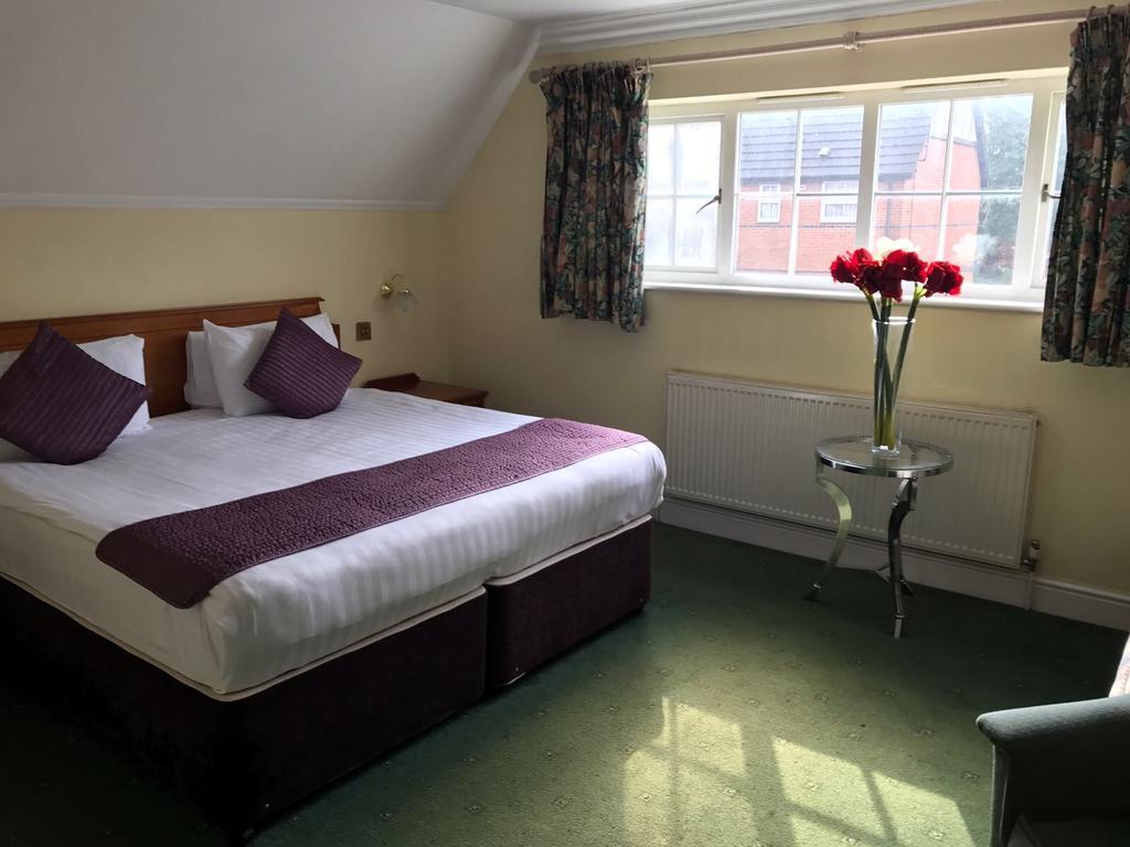 Harefield Manor Hotel Romford Ngoại thất bức ảnh